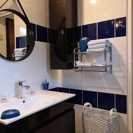 Embarquement Au Marine Du Soleil * Patrimonio